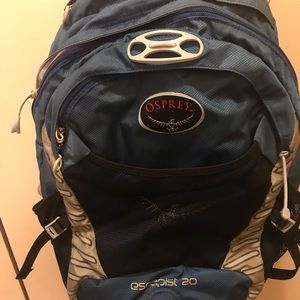 OSPREY backpack waterproof for hiking